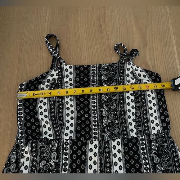 Boho Paisley Geometric print wide leg cropped jumpsuit in plus size•••Size 2X - Picture 10 of 12